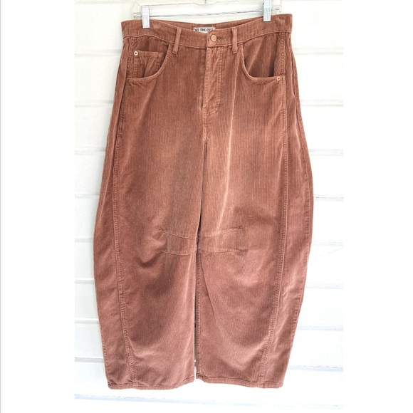 WE THE FREE Good Luck Mid Rise Corduroy Barrel Jeans in Withered Rose - 29 - Picture 6 of 15